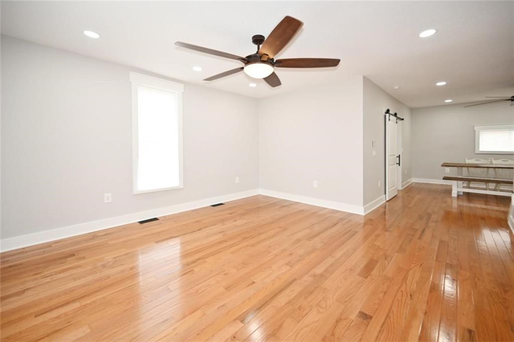 306 Lewis Street Property Photo 20
