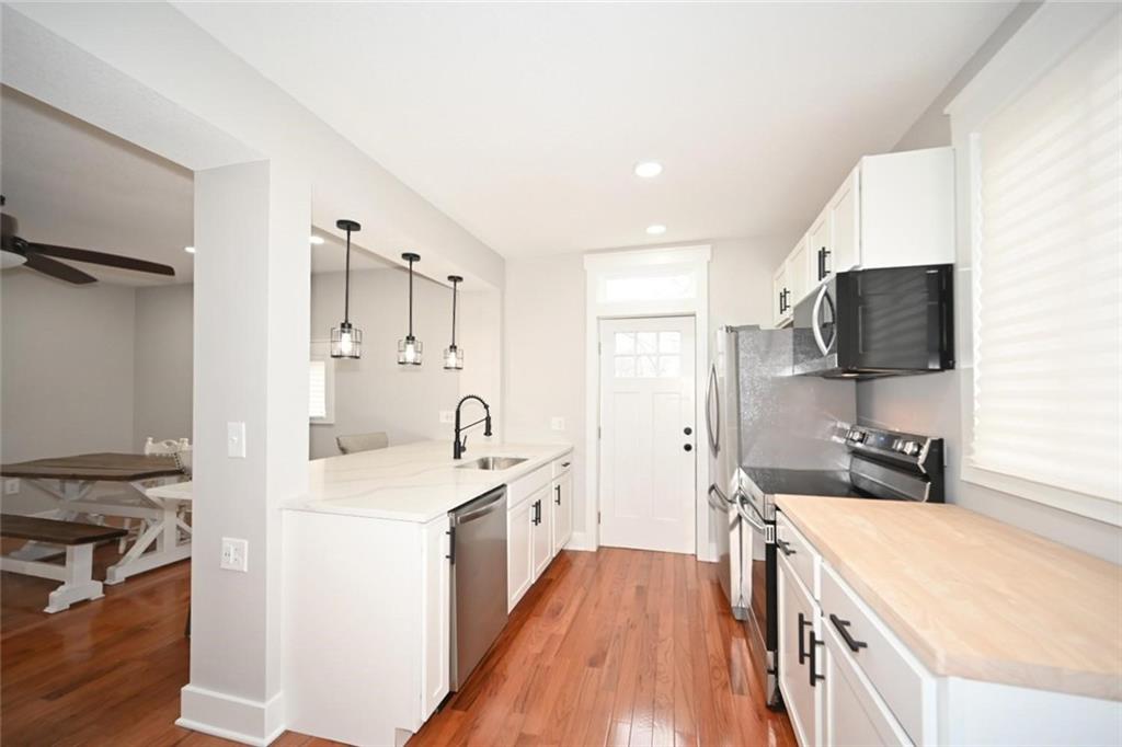 306 Lewis Street Property Photo 24
