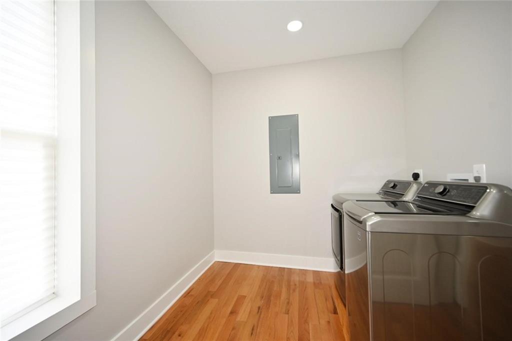 306 Lewis Street Property Photo 28