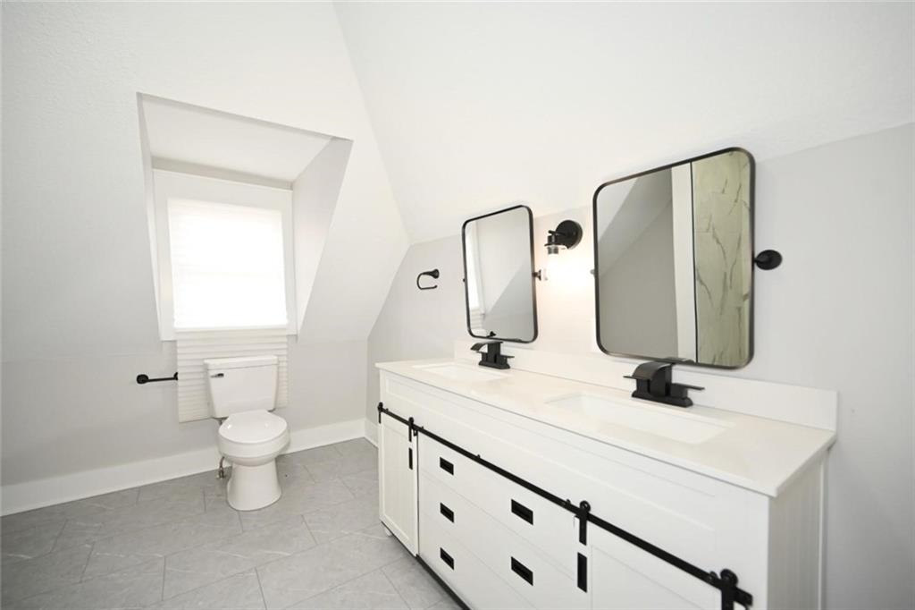 306 Lewis Street Property Photo 40
