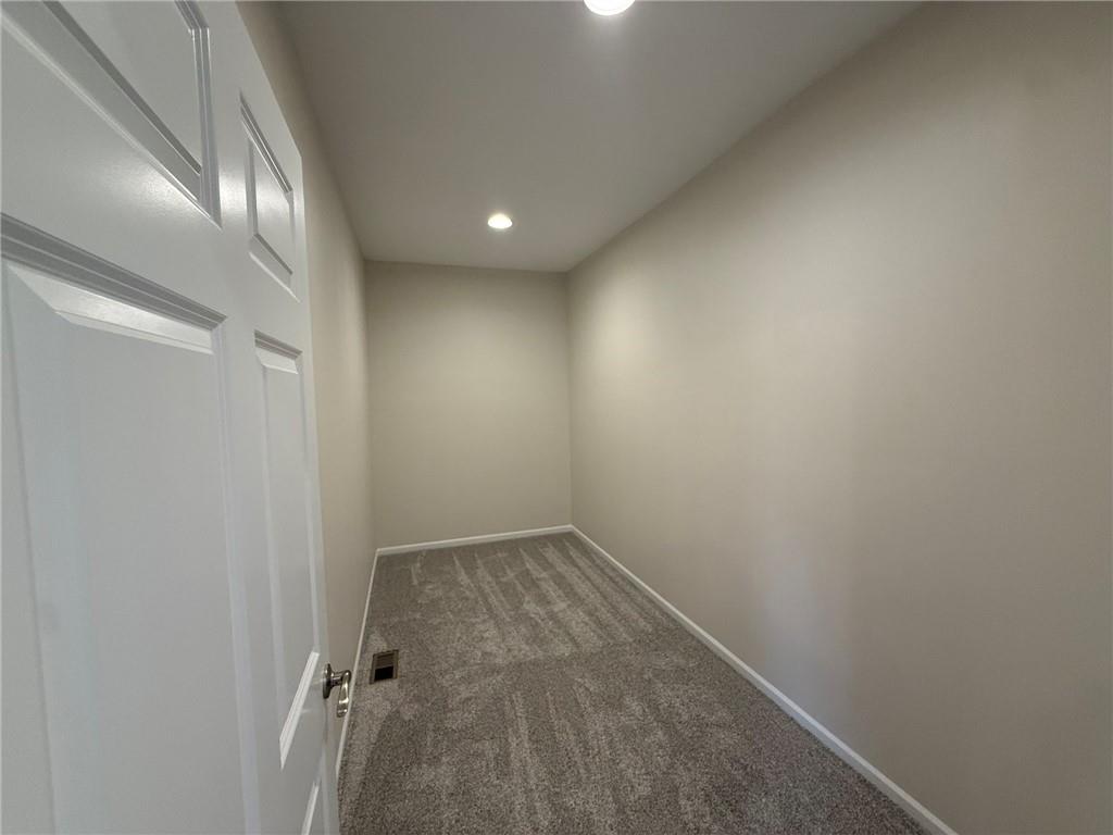 1005 George Court Property Photo 16