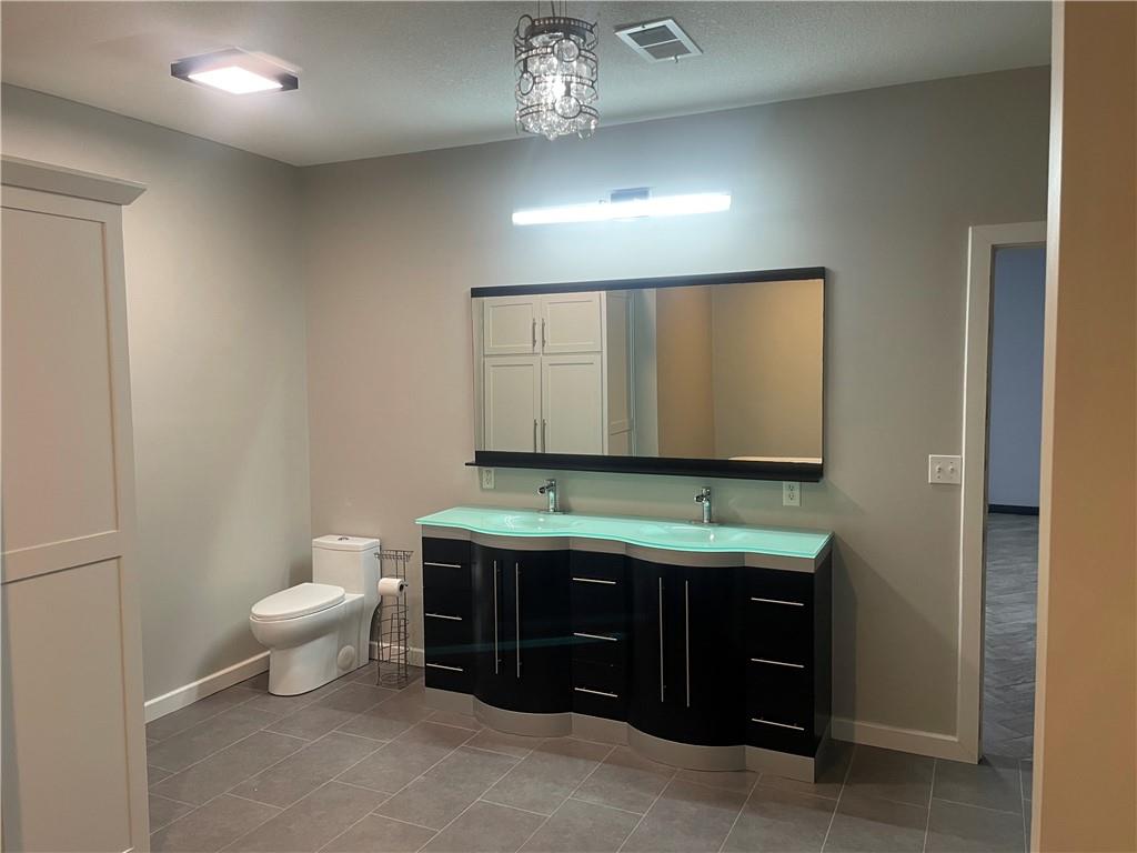 585 Nw 500 Road Property Photo 14