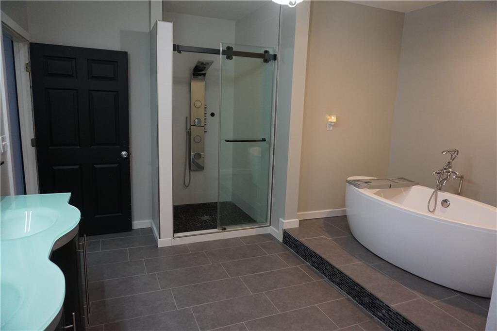 585 Nw 500 Road Property Photo 17