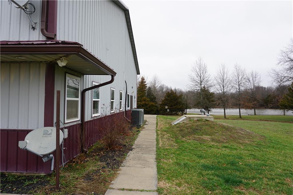 585 Nw 500 Road Property Photo 34