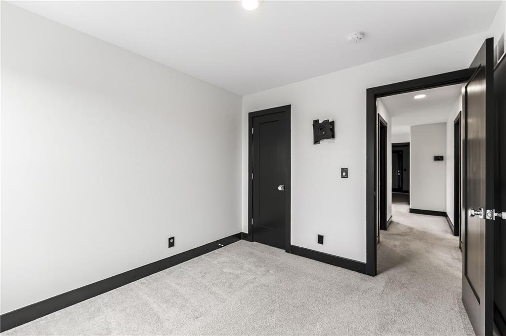 930 S Harmony Avenue Property Photo 19