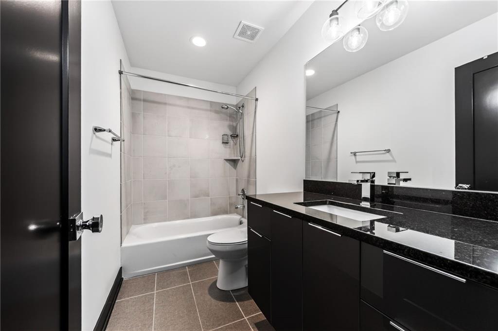 930 S Harmony Avenue Property Photo 23