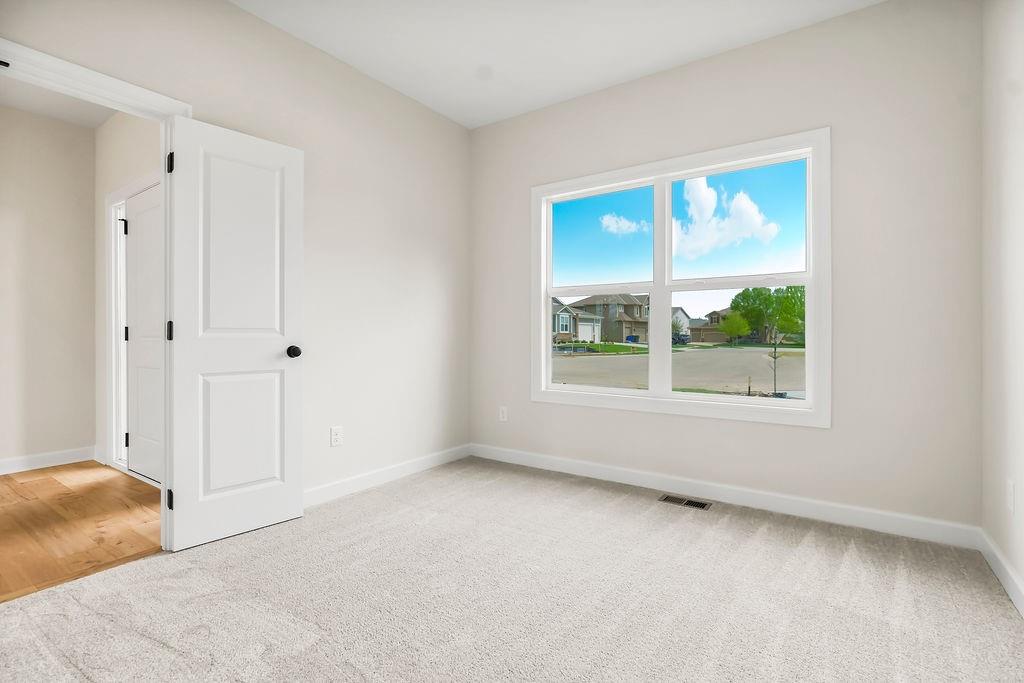 17221 W 164th Terrace Property Photo 3