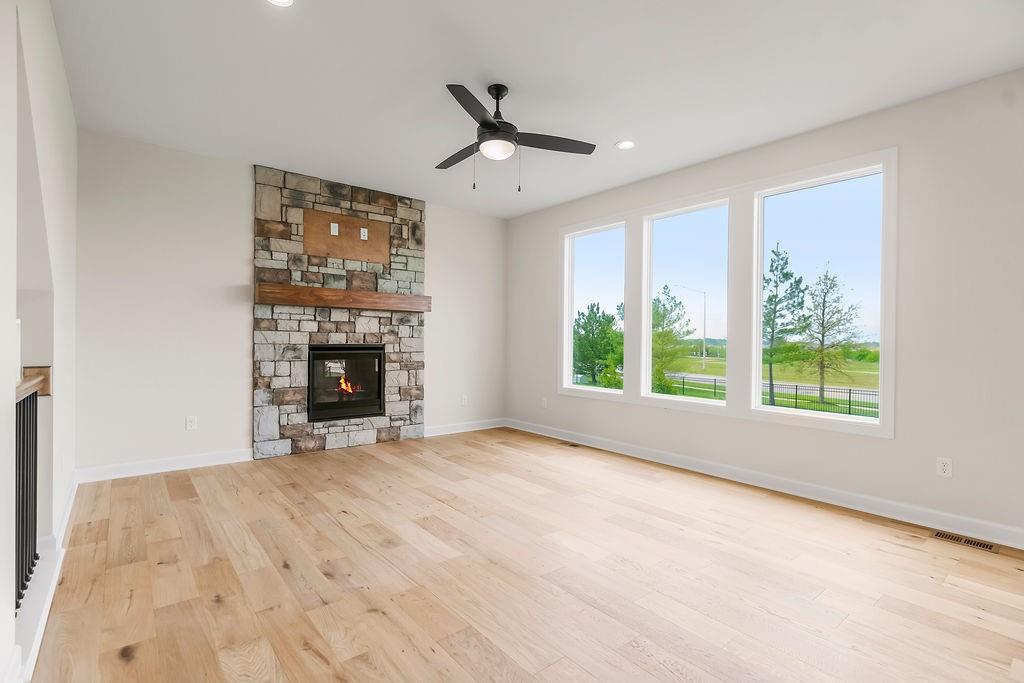 17221 W 164th Terrace Property Photo 4