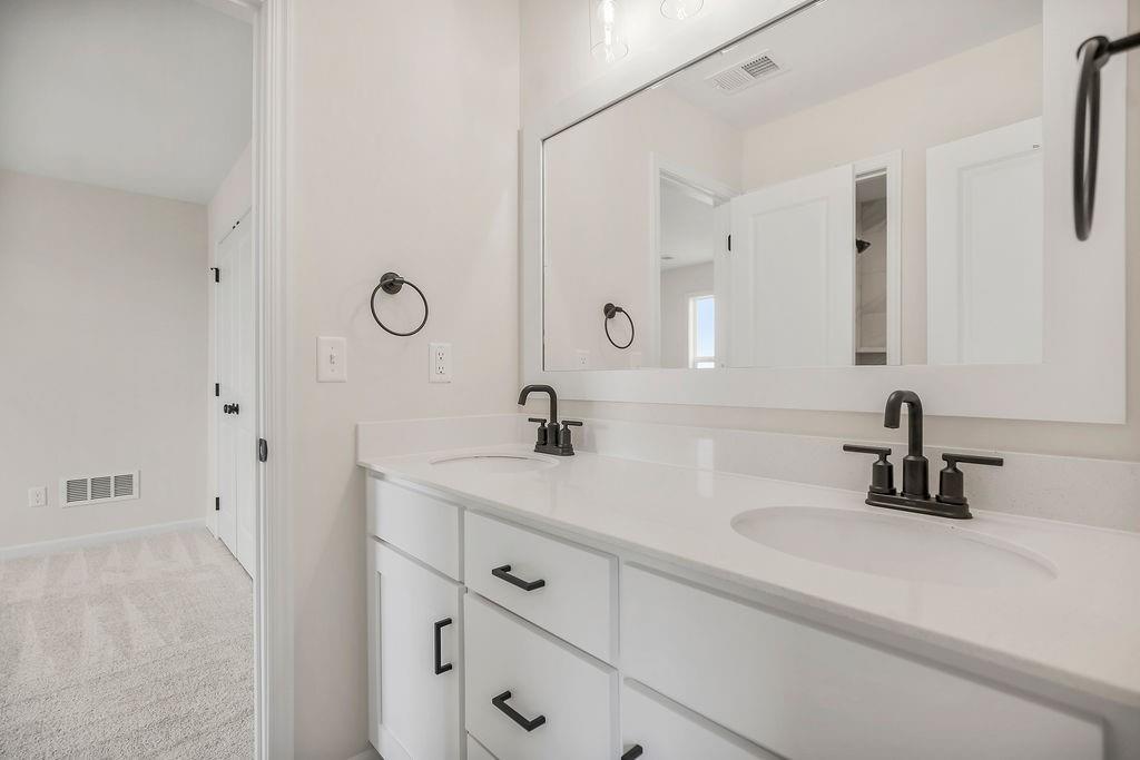 17221 W 164th Terrace Property Photo 21