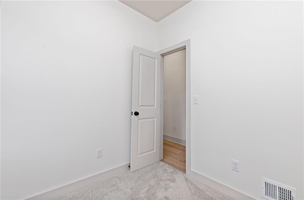 17132 W 164th Terrace Property Photo 37