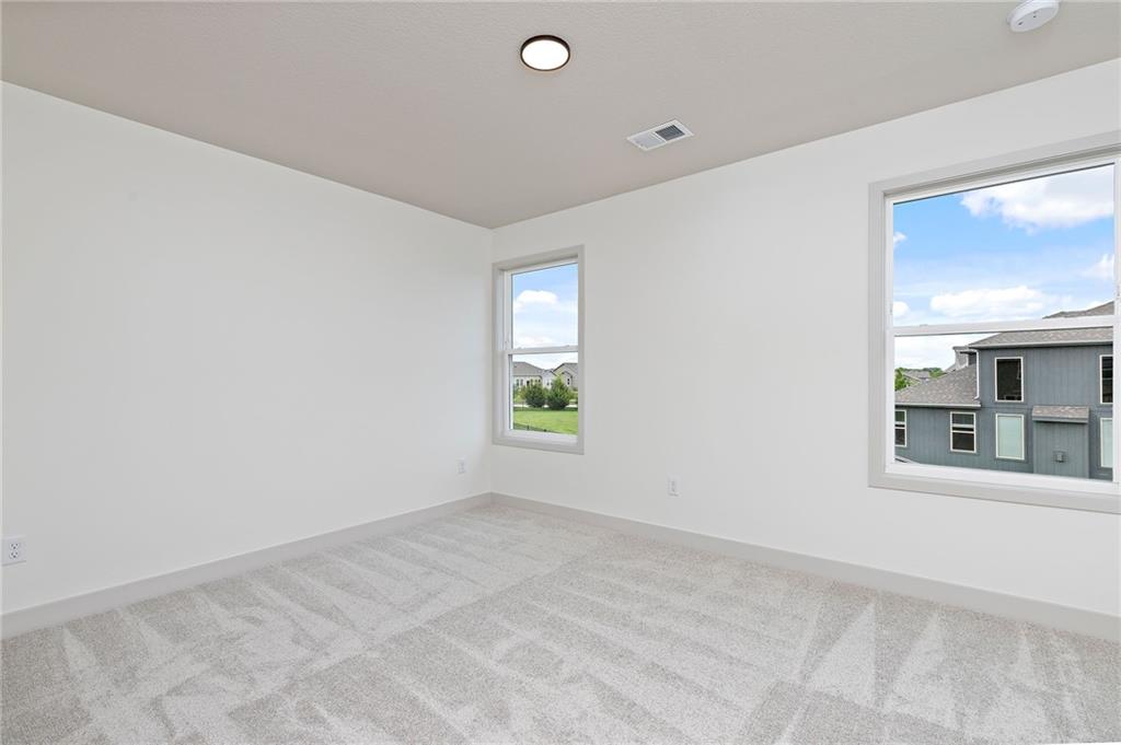 17132 W 164th Terrace Property Photo 43