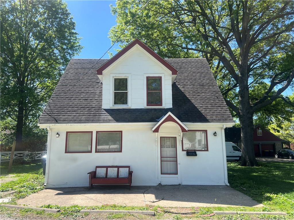 4507 Blue Ridge Boulevard Property Photo 8