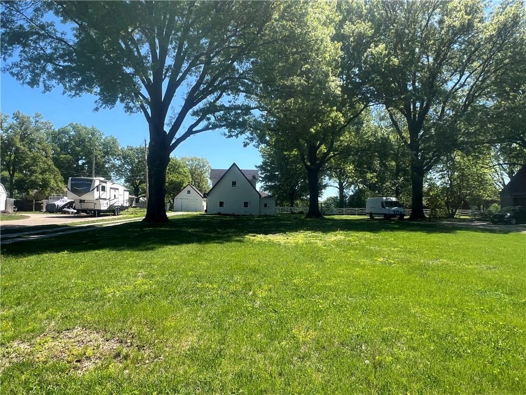 4507 Blue Ridge Boulevard Property Photo 15