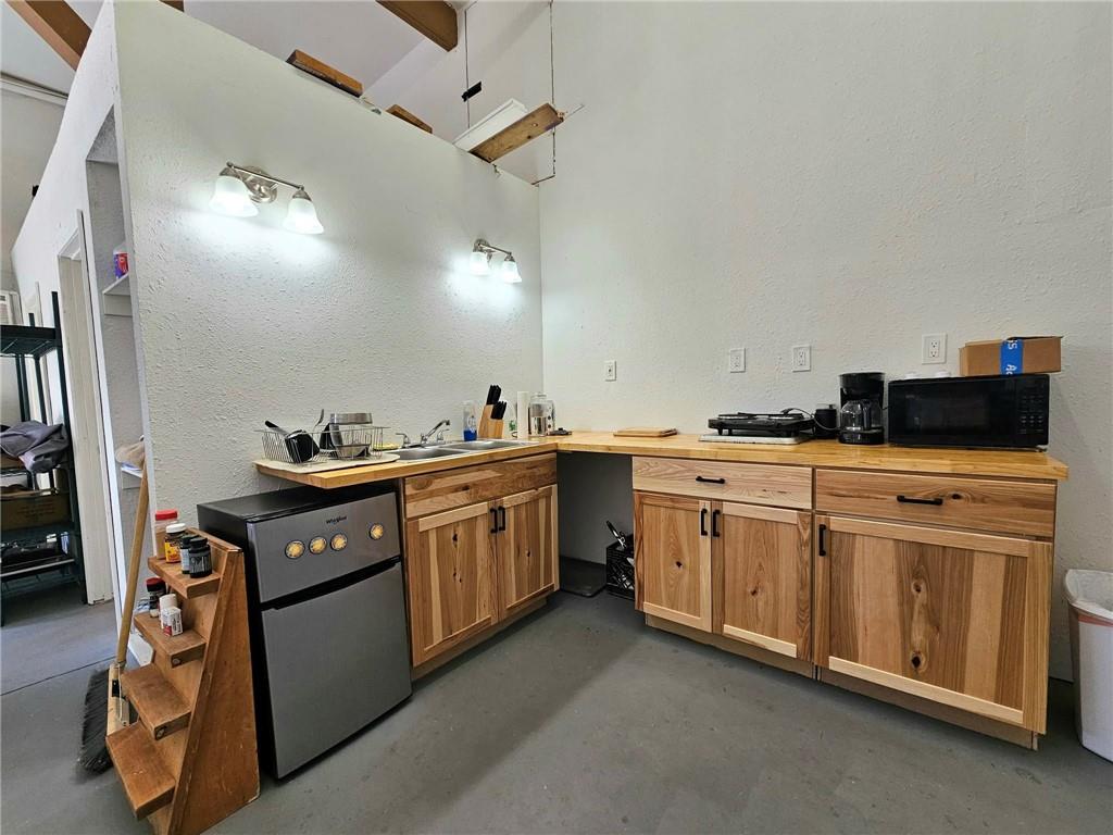 473 W Highway Property Photo 33