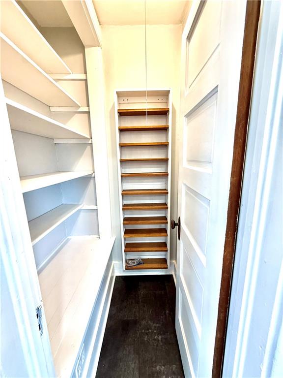 614 S Buchanan Street Property Photo 22