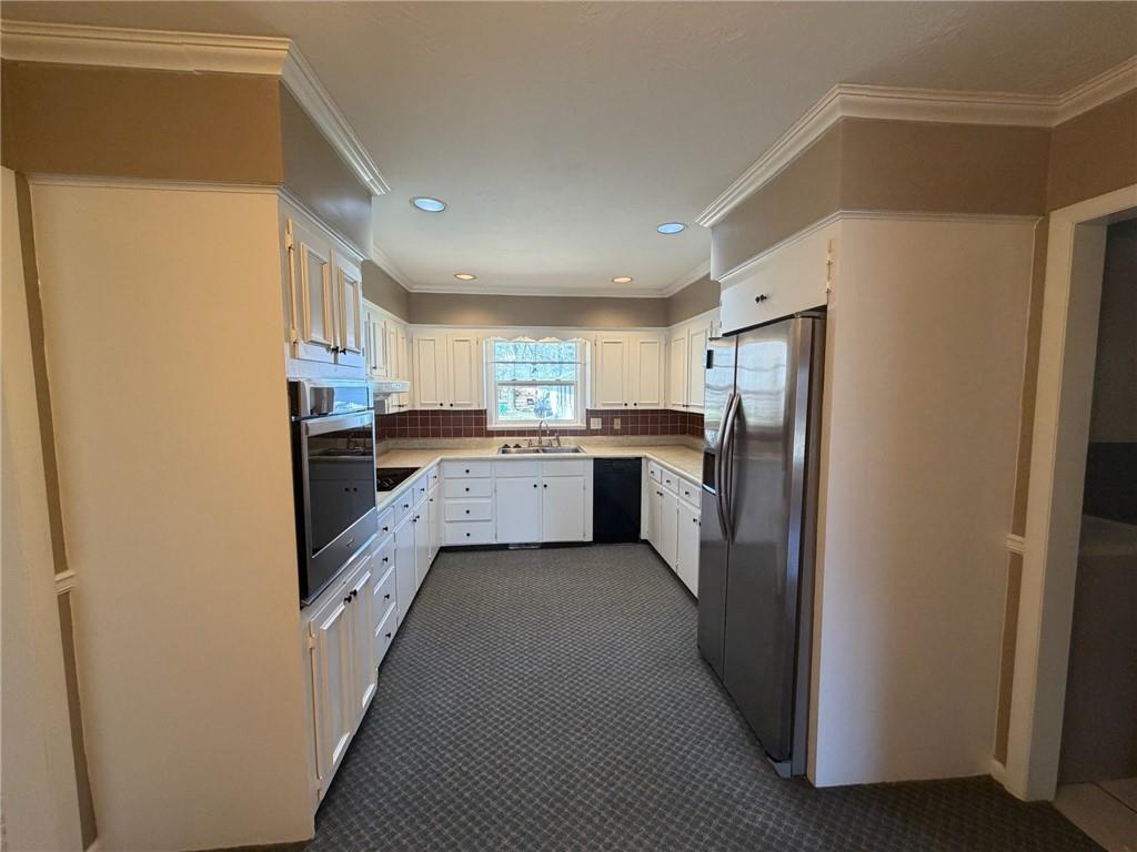 904 N High Street Property Photo 76