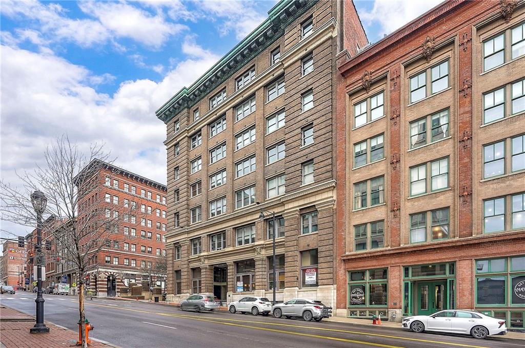 712 Broadway Boulevard Property Photo 2