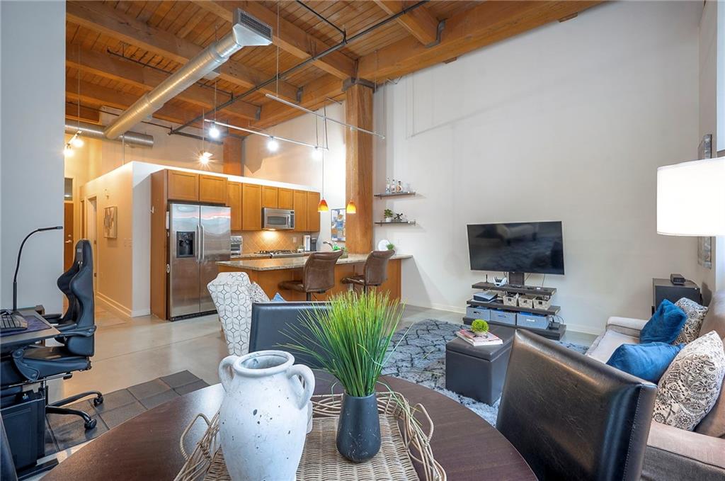 712 Broadway Boulevard Property Photo 7