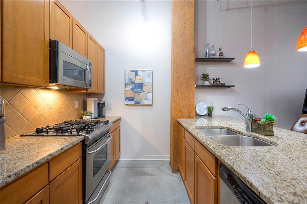 712 Broadway Boulevard Property Photo 11