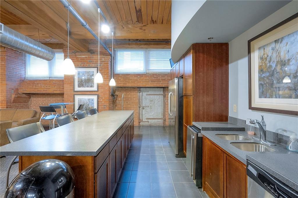 712 Broadway Boulevard Property Photo 28