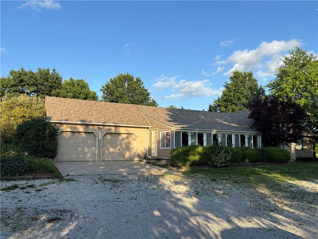25595 Rockville Road Property Photo