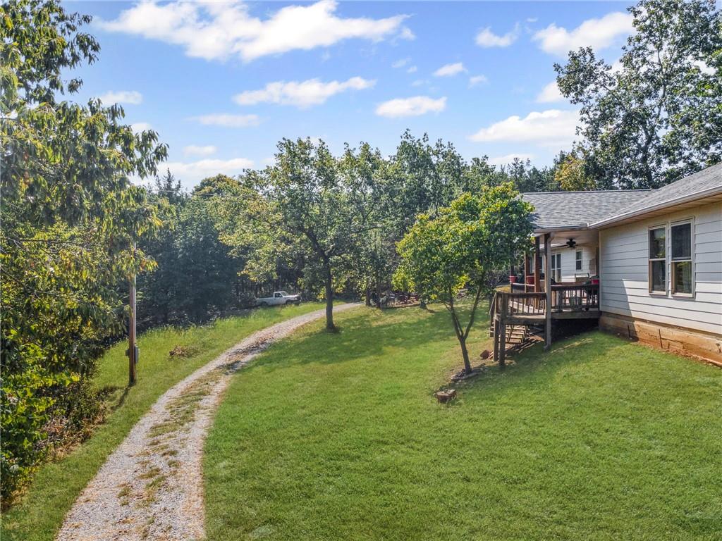 17537 Mockingbird Road Property Photo 8