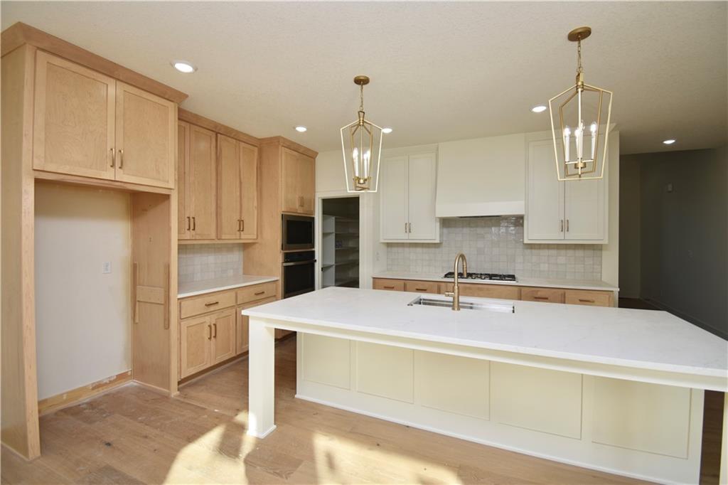 7636 N Booth Avenue Property Photo 8