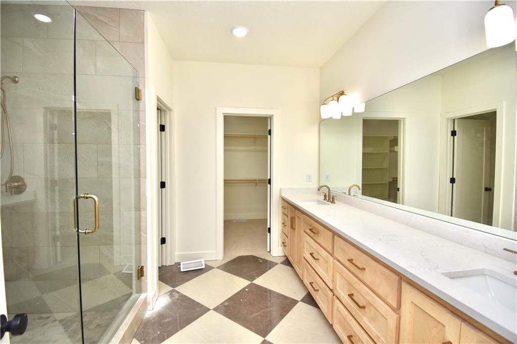 7636 N Booth Avenue Property Photo 20