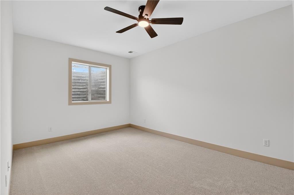 2605 Ne Crestview Street Property Photo 40