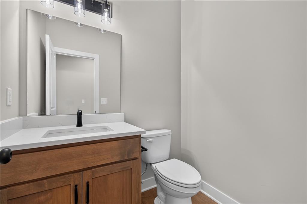 11109 E 209th Street Property Photo 19