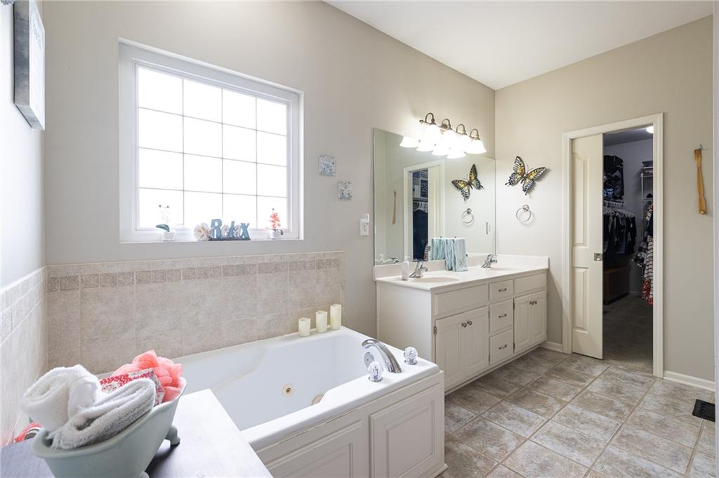 4756 Sw Leafwing Drive Property Photo 19