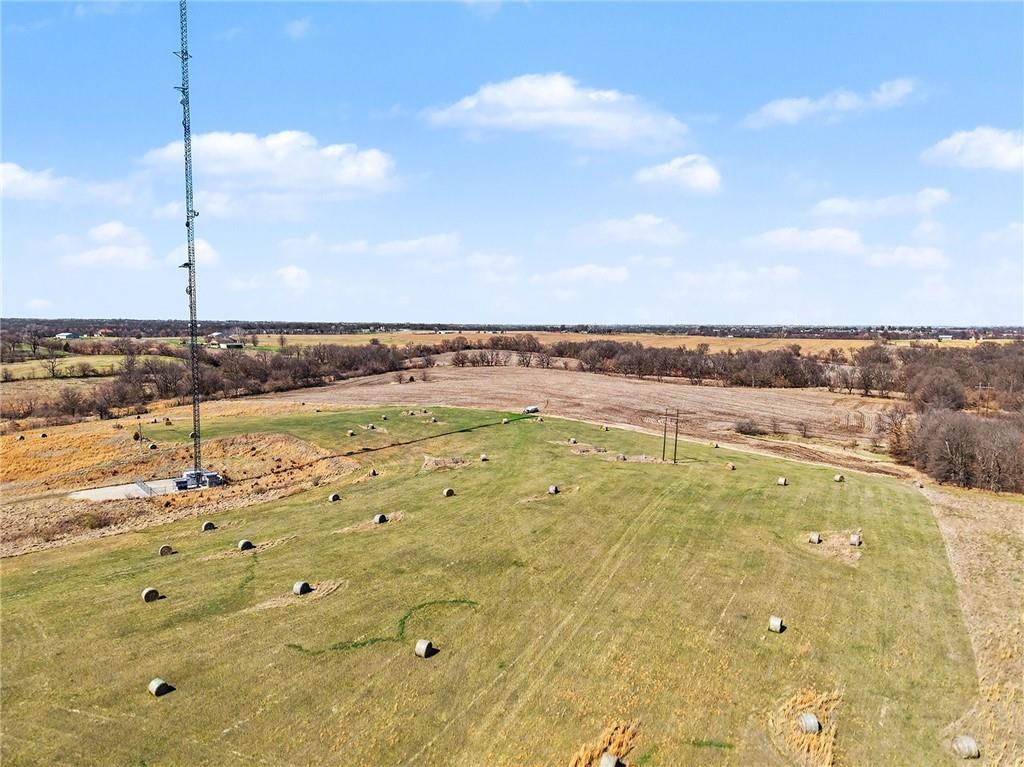 6606 W Highway Property Photo 3