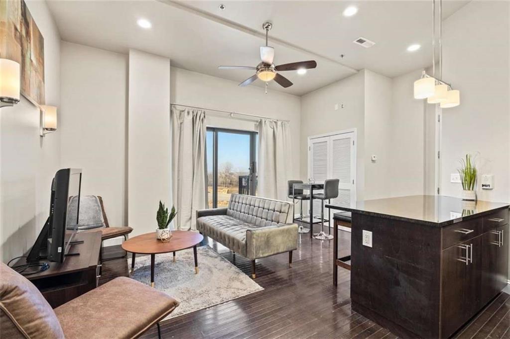 2940 Baltimore Avenue Property Photo 2
