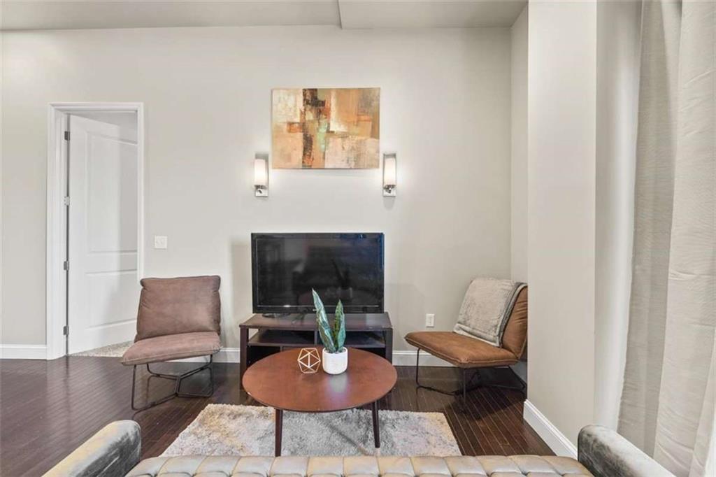 2940 Baltimore Avenue Property Photo 4