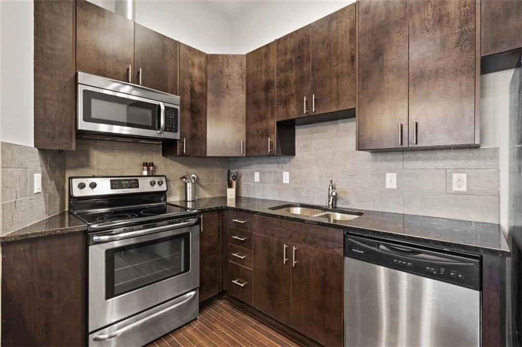 2940 Baltimore Avenue Property Photo 8