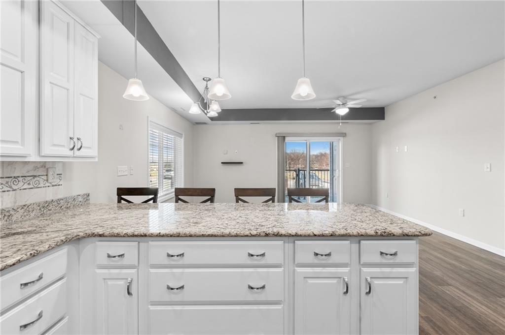 2651 Nw Barry Road Property Photo 10