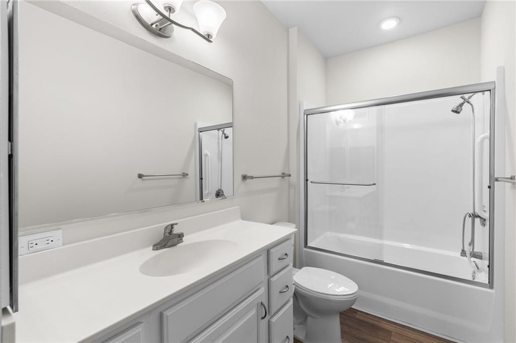 2651 Nw Barry Road Property Photo 14