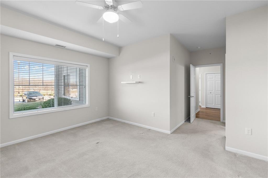 2651 Nw Barry Road Property Photo 17