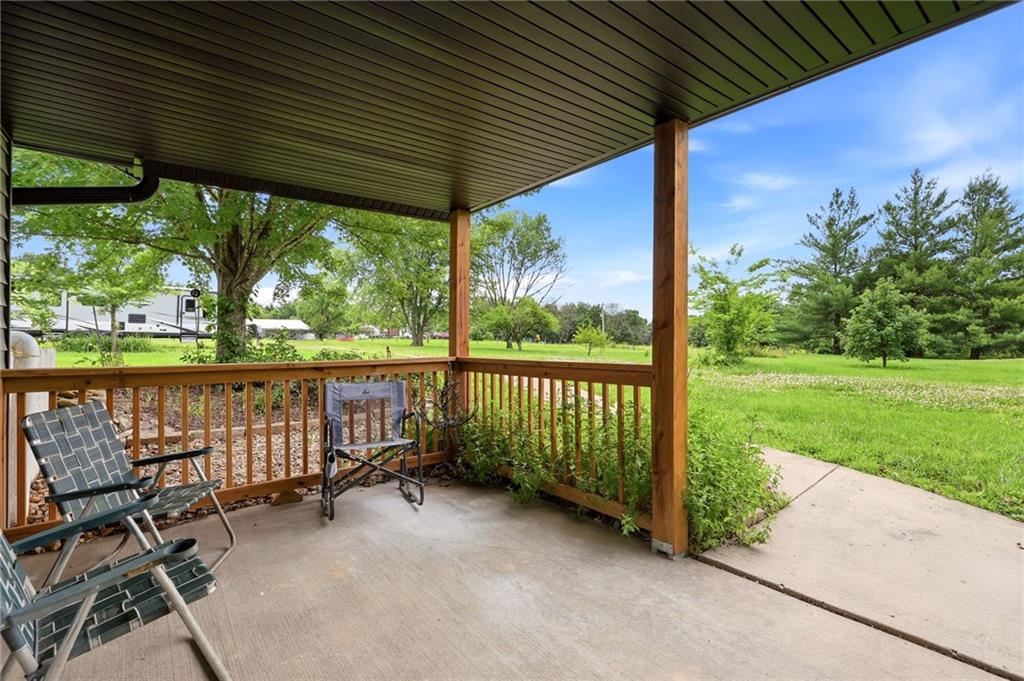 1641 Nw 100 Road Property Photo 5