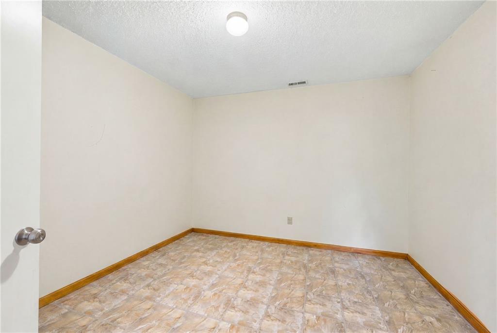 1641 Nw 100 Road Property Photo 27