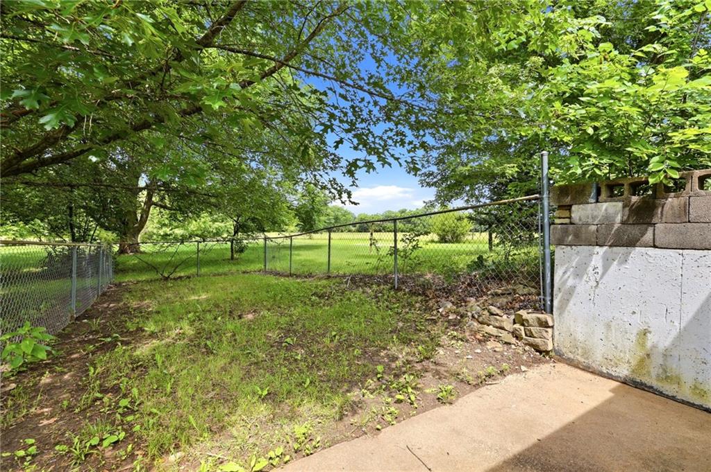 1641 Nw 100 Road Property Photo 43