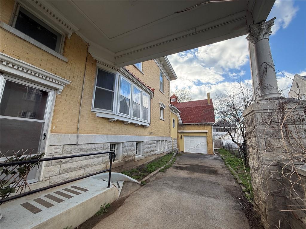 215 S 5th Street Property Photo 75