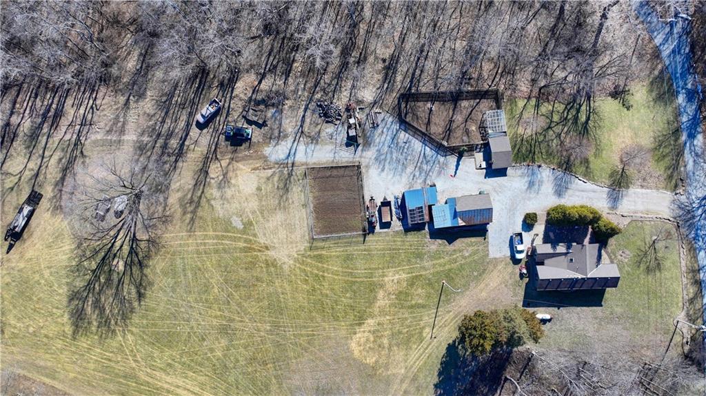 6121 Nw Klamm Road Property Photo 43