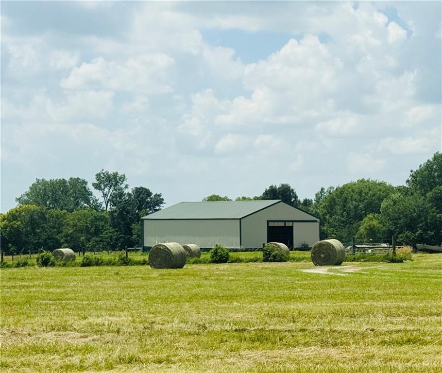 15820 Short Lane Property Photo 3