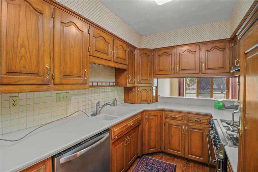 420 Golfview Drive Property Photo 6