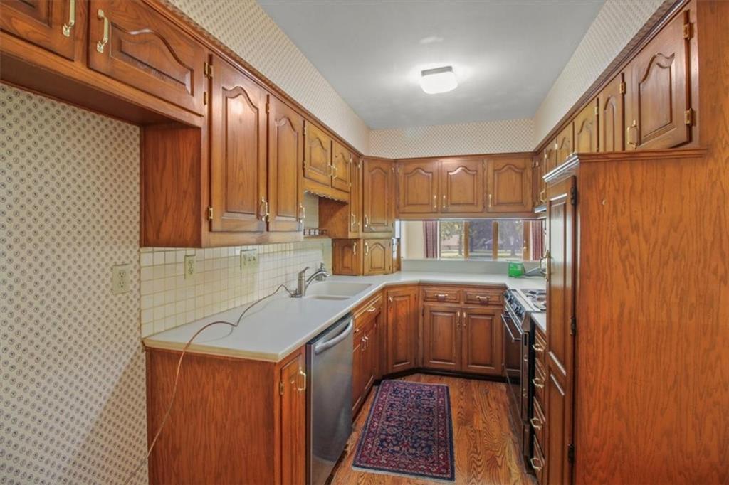 420 Golfview Drive Property Photo 7