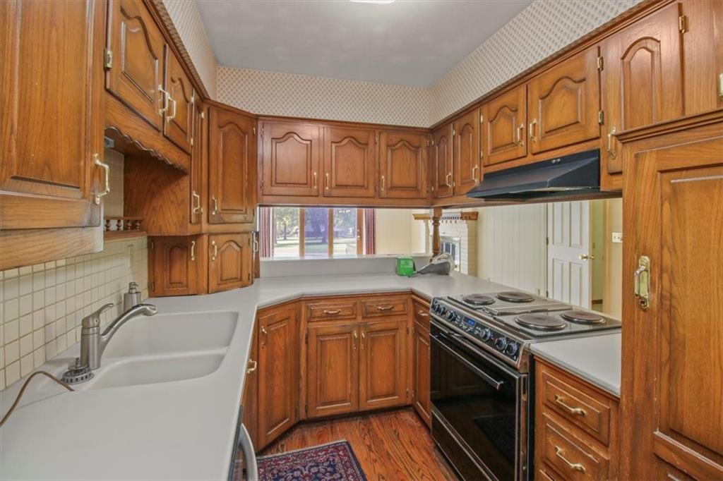 420 Golfview Drive Property Photo 8