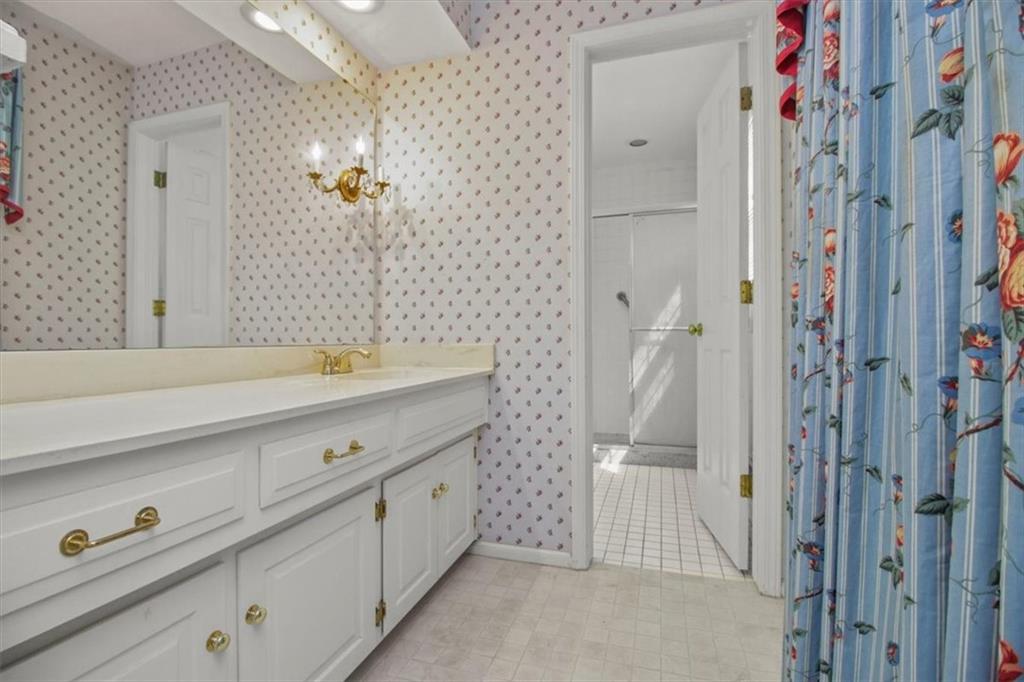 420 Golfview Drive Property Photo 18