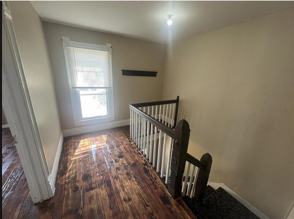 201 E Culton / 203 N College Street Property Photo 3
