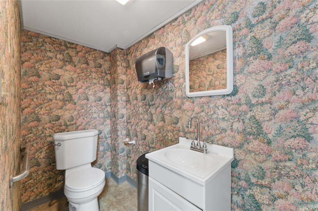 723 S Main Street Property Photo 19